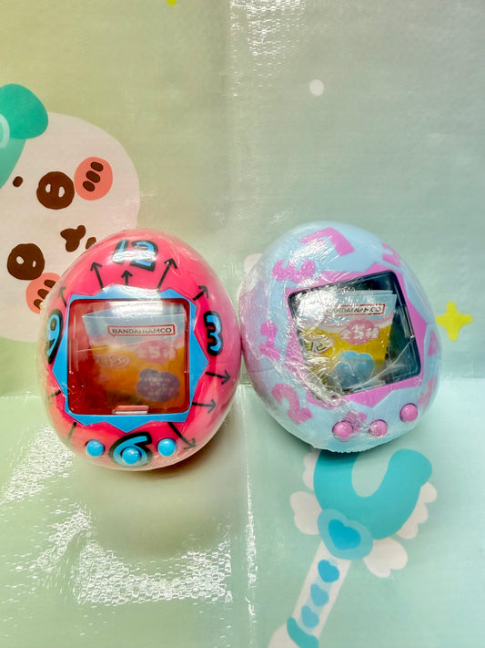 Tamagotchi 蛋殼 可裝小公仔